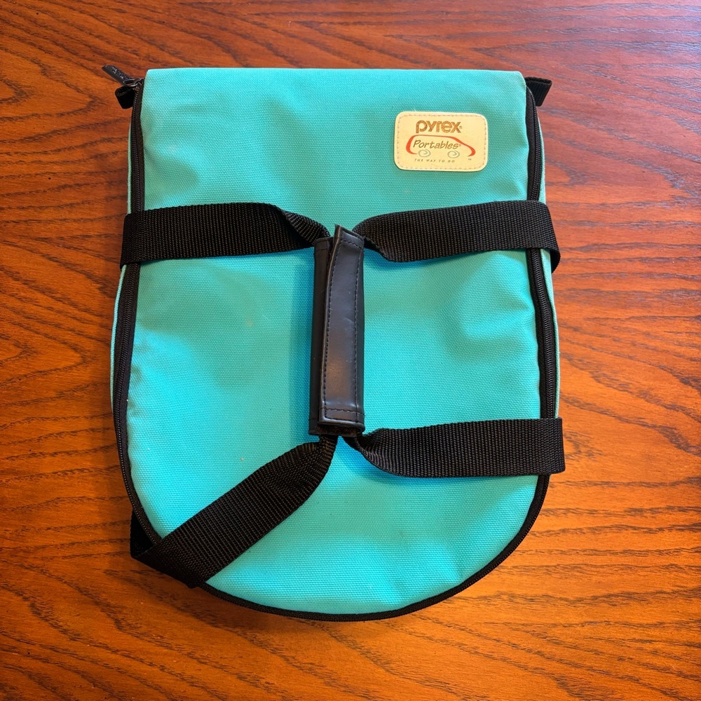 Pyrex Portables Insulated Carry Bag For Oval Casserole Dish Blue Cover Case